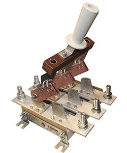 Разъединитель РЕ19-43-32210-00 УХЛ3 1600А 3п на одно направление центральная рукоятка IP00 Электротехник ET510131