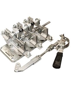 Разъединитель РЕ19-43-31140-00 УХЛ3 1600А 3п на одно направление передняя смещенная рукоятка IP00 Электротехник ET547187