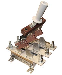 Разъединитель РЕ19-43-72211-00 УХЛ3 и/п 1600А 3п на два направления центральная рукоятка со вспомогательными контактами IP00 Электротехник ET000271