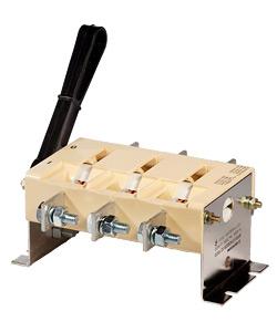 Выключатель-разъединитель ВР32-37 А 30220-00 УХЛ3 400А несъемная боковая рукоятка 3п на одно направление IP00 Электротехник ET004001