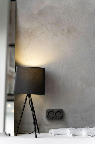 Розетка 2-м ОП Quteo 16А IP20 250В 2х2P+E с заземл. защ. шторки черн. матов. IEK 782475