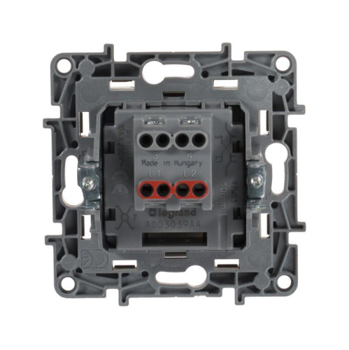 Механизм переключателя промежуточного 1-кл. СП Etika 10А IP20 250В 10AX винт. клеммы сл. кость Leg 672309