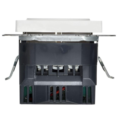 Розетка BRITE РЮш11-1-БрАБ 16А с USB A+C 18Вт с заземл. защ. шторки механизм арктич. бел. IEK BR-R14-16-U22-018-K91