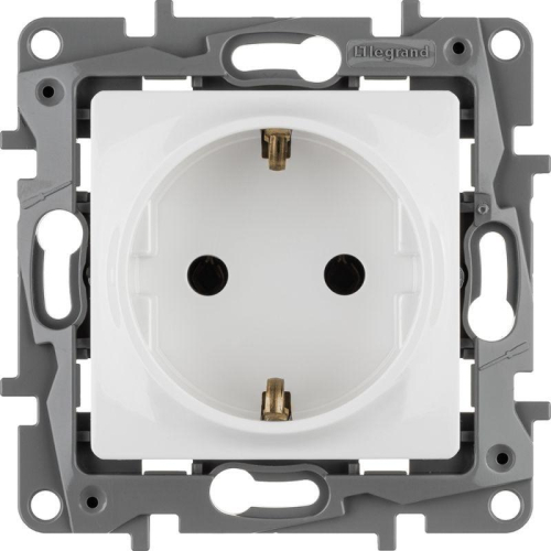 Розетка 1-м СП Etika 16А IP20 250В 2P+E с заземл. немецк. стандарт винт. клеммы механизм бел. Leg 672221