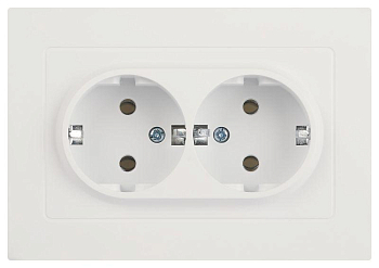 Розетка Accent 6-205-01М 2X2P+E Schuko 16А-250В IP20 СУ AL/CU бел. матов. Intro Б0063487