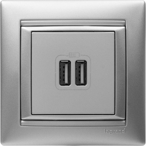 Розетка USB 2-м СП Valena алюм. IEK 770270