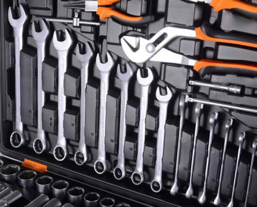 Набор инструментов 1/2дюйм 1/4дюйм CrV в кейсе 151 предмет Вихрь 73/6/7/9