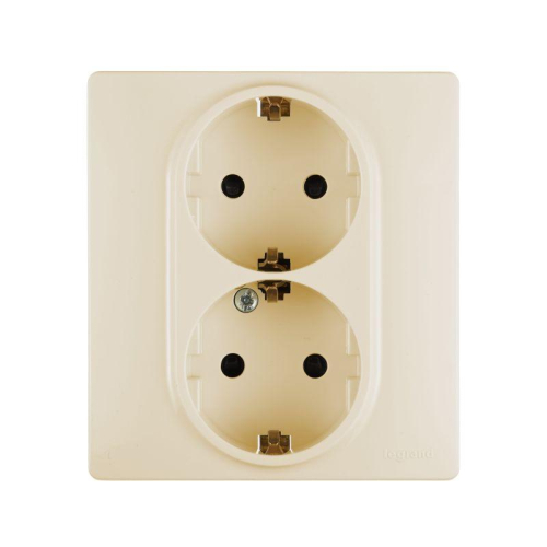 Розетка Inspiria 16А 250В 2х2P+E защ. шторки безвинт. зажимы сл. кость IEK 673756