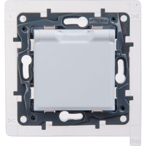 Розетка 1-м Etika 16А IP44 250В с заземл. защ. шторки с крышкой безвинтов. зажимы бел. IEK 672226