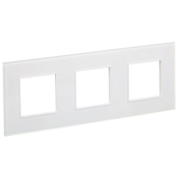 Рамка 3-м SKANDY SK-F23W стекло арктич. бел. IEK SK-M32-G-K01