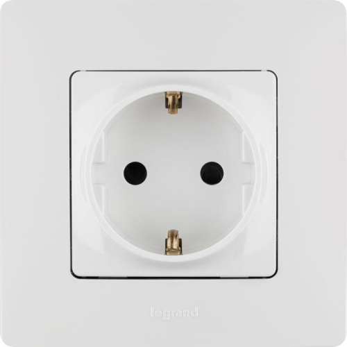 Розетка 1-м СП Etika 16А IP31 250В 2P+E с заземл. защ. шторки немецк. стандарт винт. клеммы механизм бел. Leg 672222