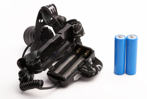 Фонарь налобный аккумуляторный LED5339 3.7В LED+син. LED 5Вт фокус 2 ак. 4 реж USB черн. Ultraflash 15041