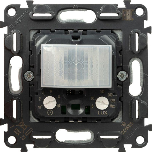 Датчик движения Valena In'matic 180град. 400Вт с нейтралью Leg 752073