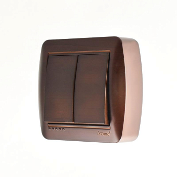 Переключатель проходной 2-кл. ОП Demet 10А IP20 маун LEZARD 711-0400-106