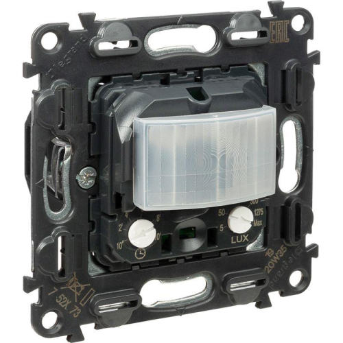 Датчик движения Valena In'matic 180град. 400Вт с нейтралью Leg 752073