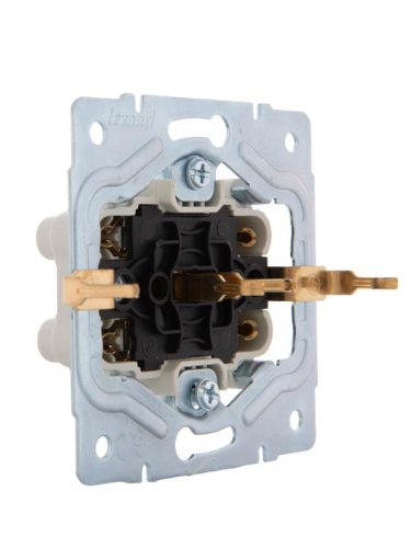 Розетка 2-м СП Karina с заземл. термопласт бел. LEZARD 707-0200-127B