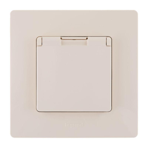 Розетка 1-м СП Etika 16А IP44 250В с заземл. со шторками с защ. крышкой безвинтов. зажимы сл. Кость IEK 672326