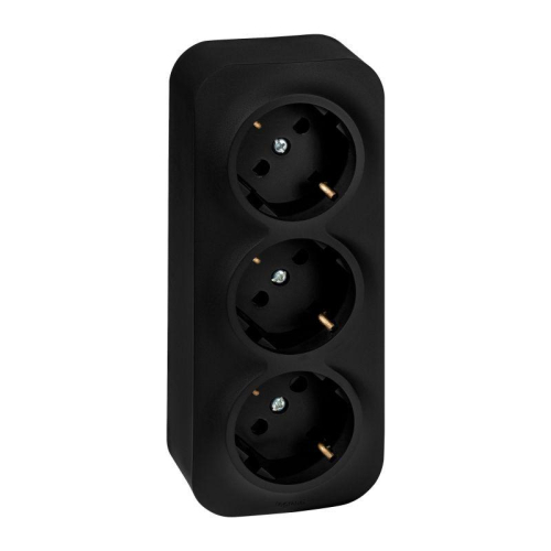 Розетка 3-м ОП Quteo 16А IP20 250В 3х2P+E с заземл. защ. шторки черн. матов. IEK 782473