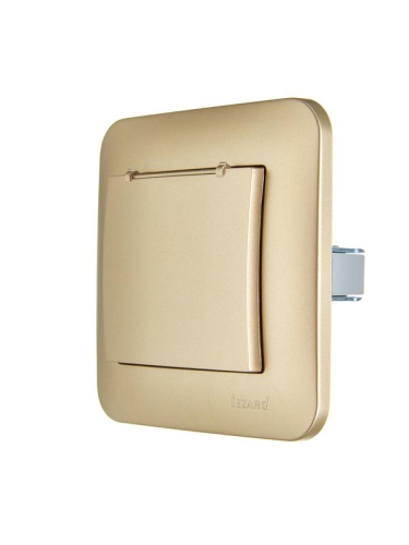Розетка 1-м СП ASTI 16А IP20 с заземл. с крышкой термопласт в сборе золото. LEZARD 7081-3636-123В