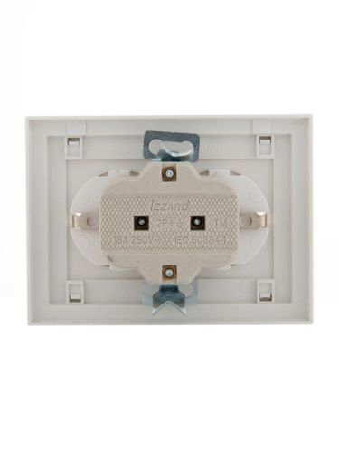 Розетка 2-м СП Rain с заземл. керамика с зол. боковой вставкой бел. LEZARD 703-0226-127