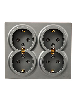 Розетка 4-м ОП LETO с заземл. закрытый корпус ПБТ платина LEZARD 752-3500-127BDP