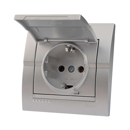 Розетка 1-м СП Deriy с заземл. с защ. крышкой керамика серебр. метал. LEZARD 702-2828-123