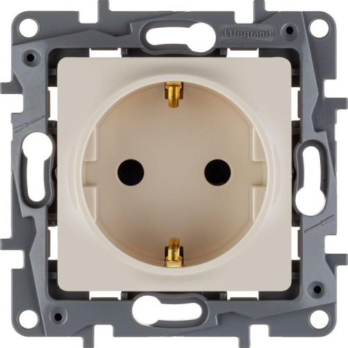 Розетка 1-м СП Etika 16А IP20 250В 2P+E с заземл. немецк. стандарт винт. клеммы механизм сл. кость Leg 672321