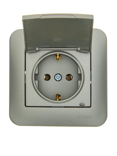 Розетка 1-м СП ASTI 16А IP20 с заземл. с крышкой термопласт в сборе платина. LEZARD 7081-3535-123В