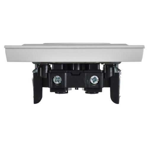 Розетка BRITE РСР10-1-0-БрАБ 10А в сборе без заземл. без защ. шторок арктич. бел. IEK BR-R10-10-K91-F