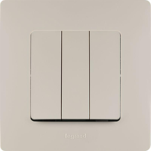 Выключатель 3-кл. СП Etika Plus 10А IP20 250В 10AX винт. зажимы механизм сл. кость Leg 672313